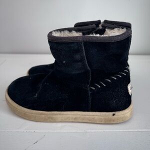 UGG toddler size 9